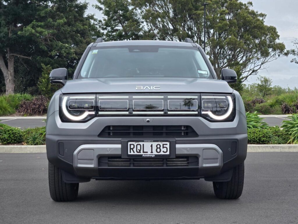 Front view of a silver BAIC B30 hybrid SUV
