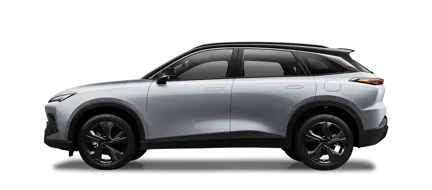 Side view of a light grey BAIC X55 crossover SUV Premium Plus